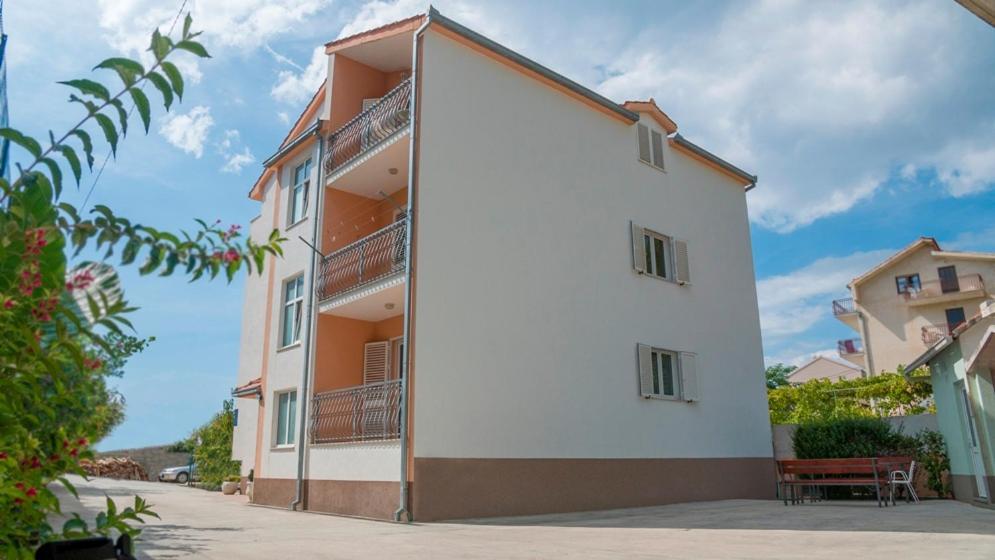 Luxury Apartment Antoni Podstrana Bagian luar foto