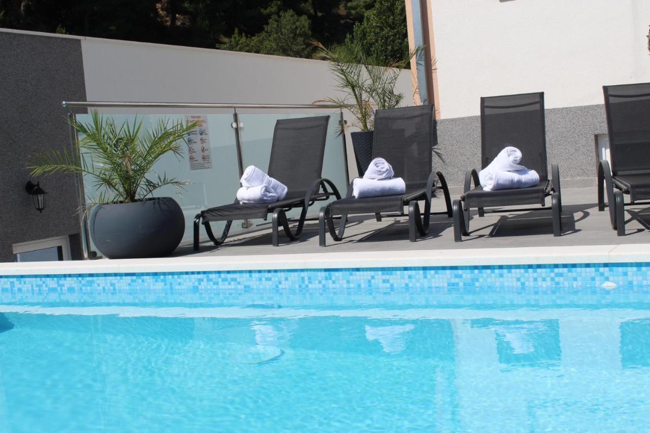 Luxury Apartment Antoni Podstrana Bagian luar foto