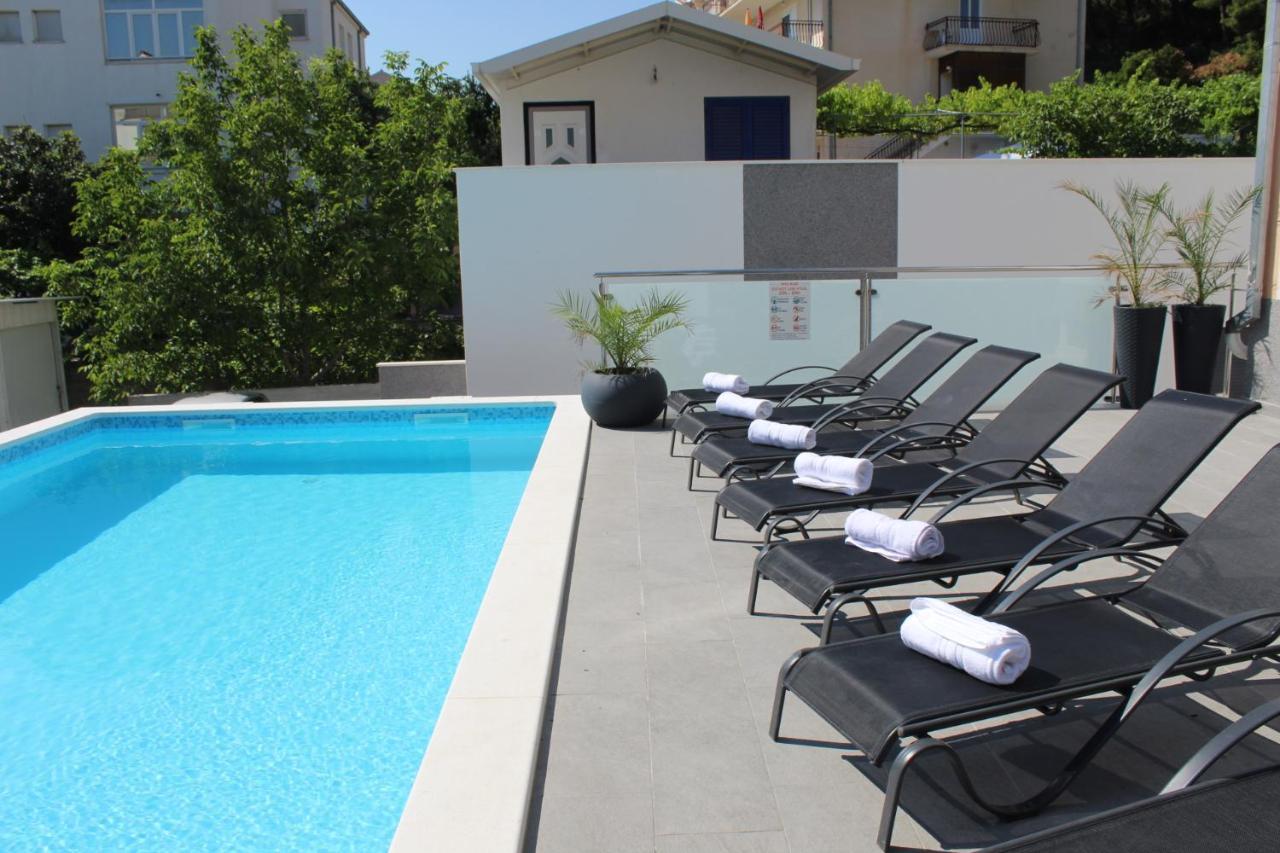 Luxury Apartment Antoni Podstrana Bagian luar foto