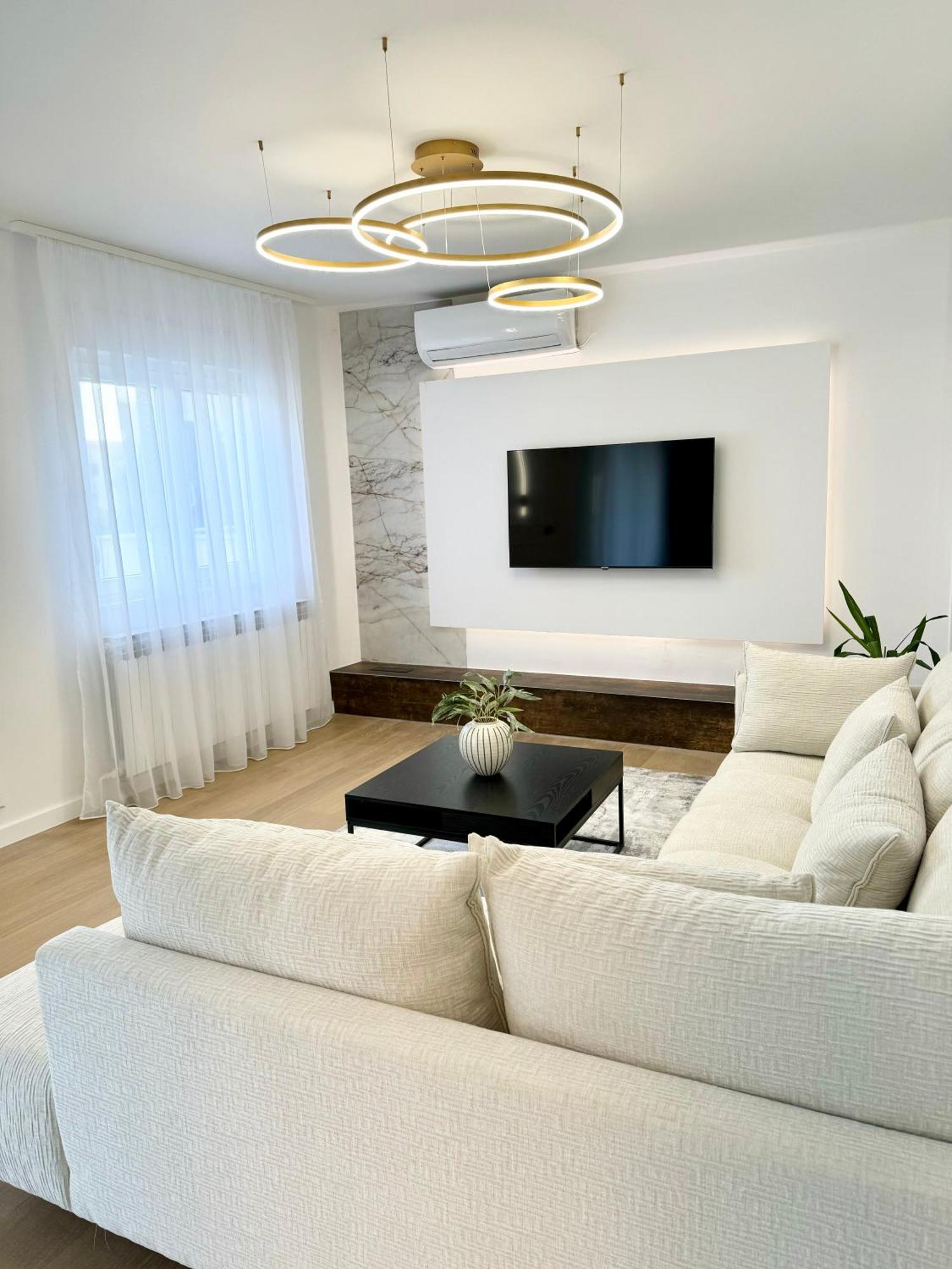 Luxury Apartment Antoni Podstrana Bagian luar foto
